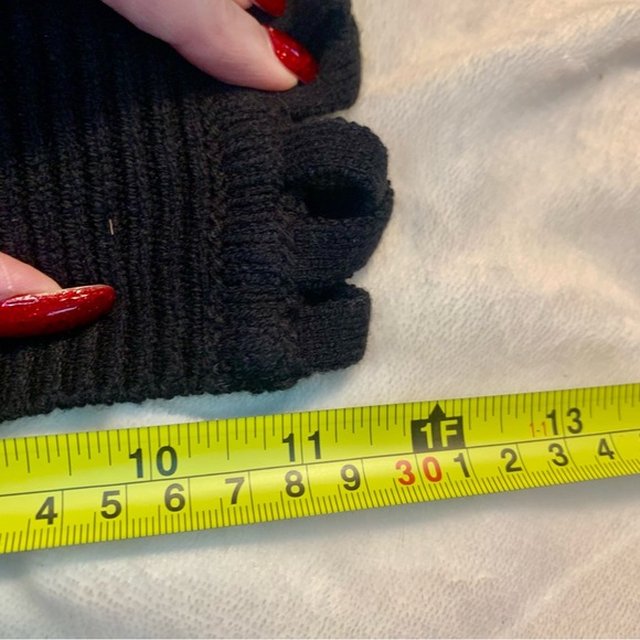 NEW Kimchi Blue Crop Top Small Black Sweater Cotton Acrylic Nylon Spandex NWOT - Picture 9 of 9